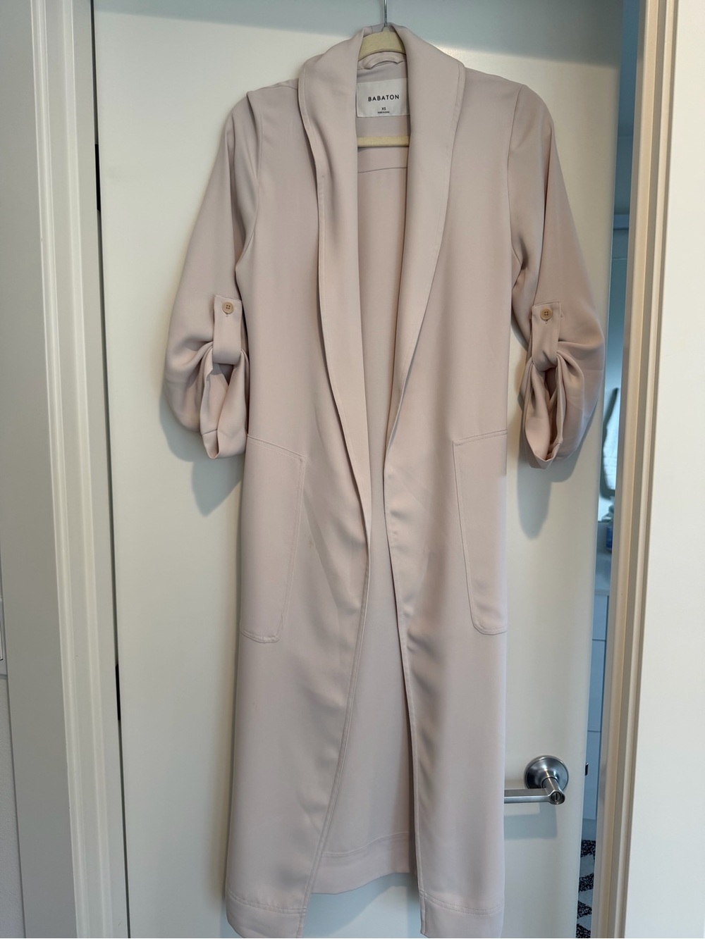 Aritzia Light Beige Open-Front Trench Coat